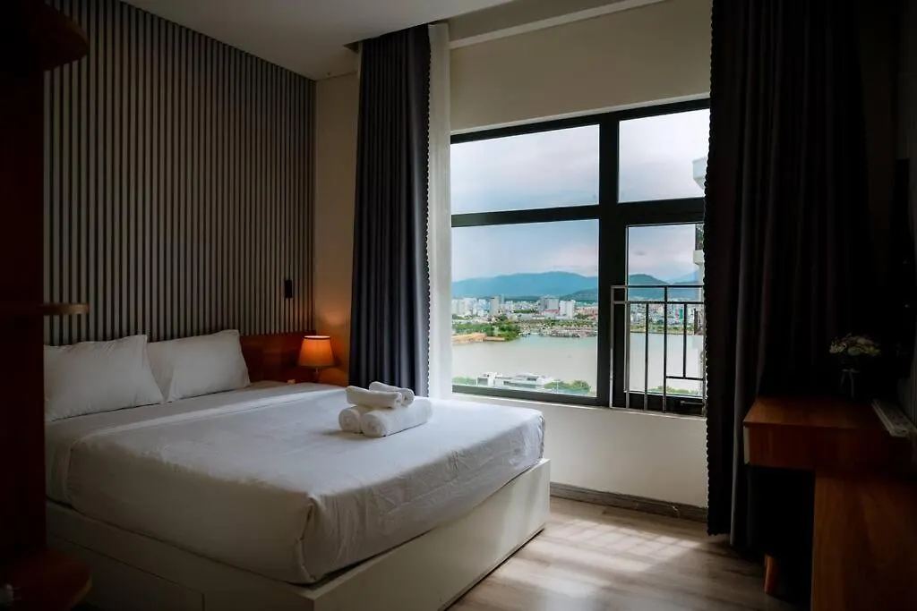 Monarchy Luxury Apartment 3 Bedroom In Danang By Villuxy