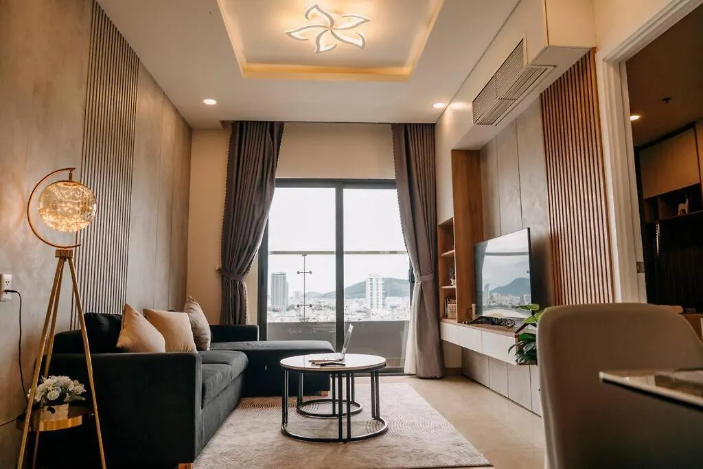 Monarchy Luxury Apartment 3 Bedroom In Danang By Villuxy