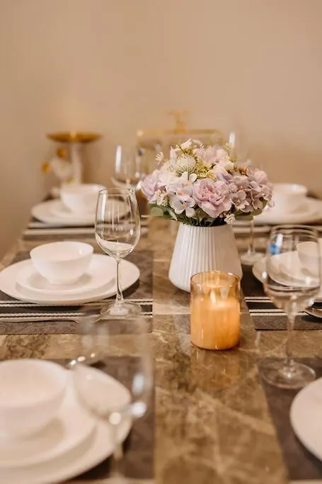 Monarchy Luxury Apartment 3 Bedroom In Danang By Villuxy